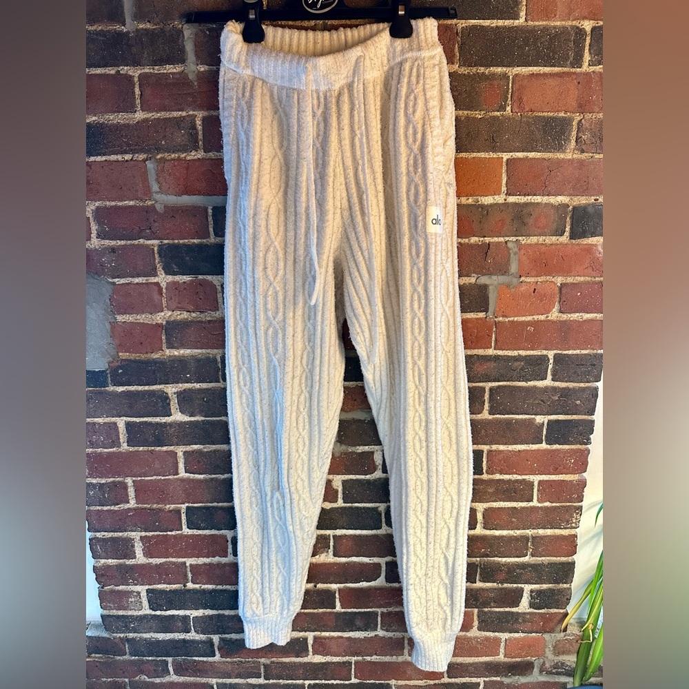 ALO Yoga Cable Knit Pants